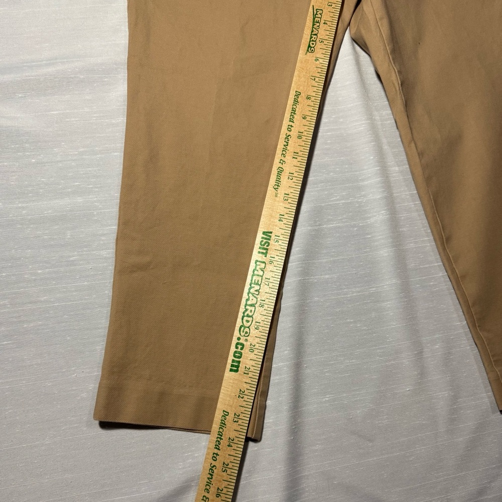 Ann Taylor Petite Curvy Fit Pants 8P | Khaki Dress Pants Straight Leg - Picture 4 of 4